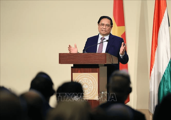 Thủ tướng Phạm Minh Chính phát biểu về chính sách tại Đại học của Hungary