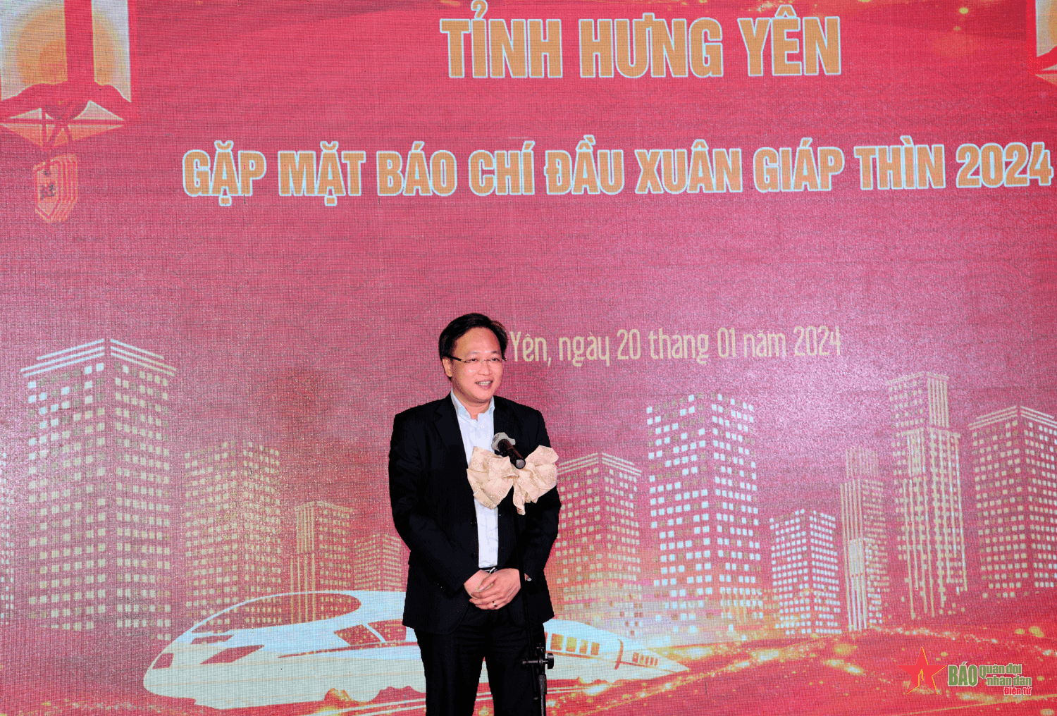 Tỉnh Hưng Yên gặp mặt báo chí đầu Xuân Giáp Thìn 2024