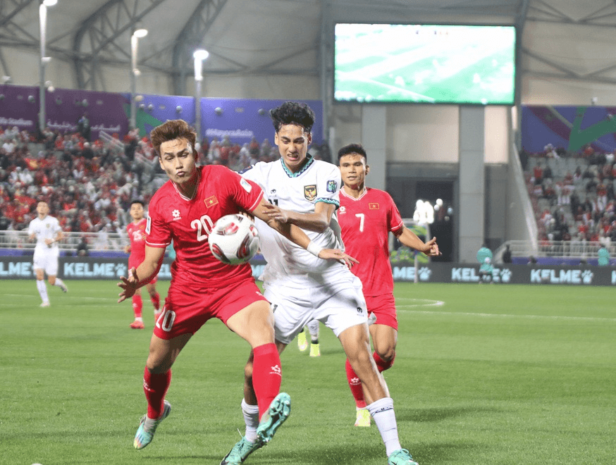 Chuyên gia Phan Anh Tú: “Người hâm mộ cần kiên trì với ông Troussier”