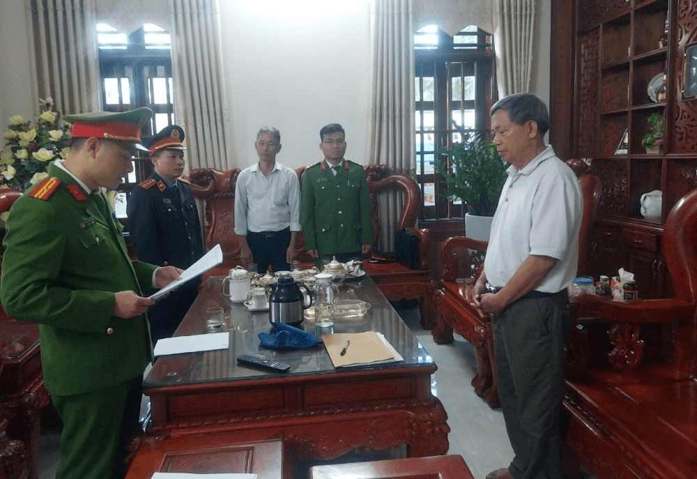 Khởi tố nguyên Phó giám đốc Sở Tài chính tỉnh Thanh Hóa Ngô Đình Chén

​