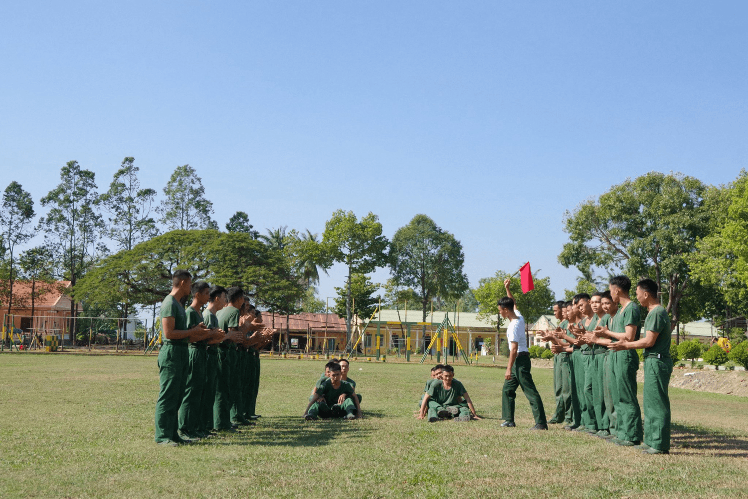 Sắc xuân dưới chân núi Tô Châu
