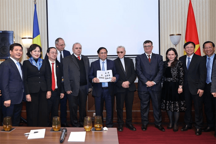 Việt Nam luôn ghi nhớ những tình cảm và sự hỗ trợ quý báu của Romania