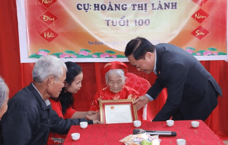 Chủ tịch nước gửi Thiếp mừng thọ đến 757 công dân tròn 100 tuổi