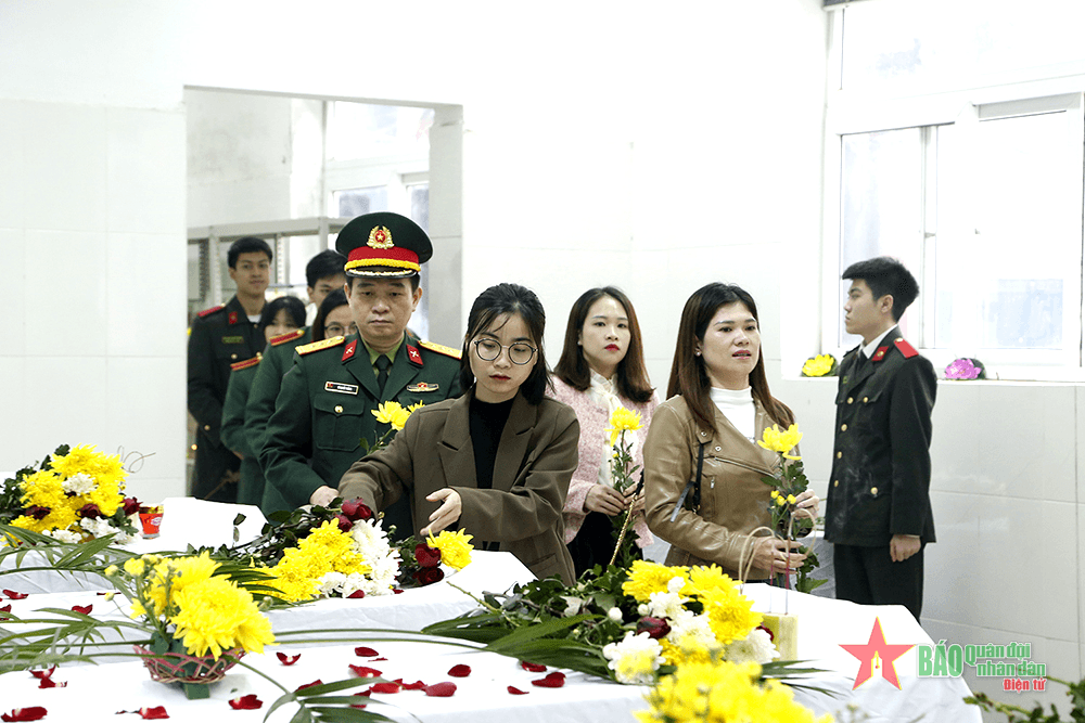 Tri ân những người hiến thi thể cho y học