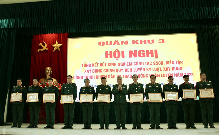 Quân khu 3: Rút kinh nghiệm công tác sẵn sàng chiến đấu, diễn tập