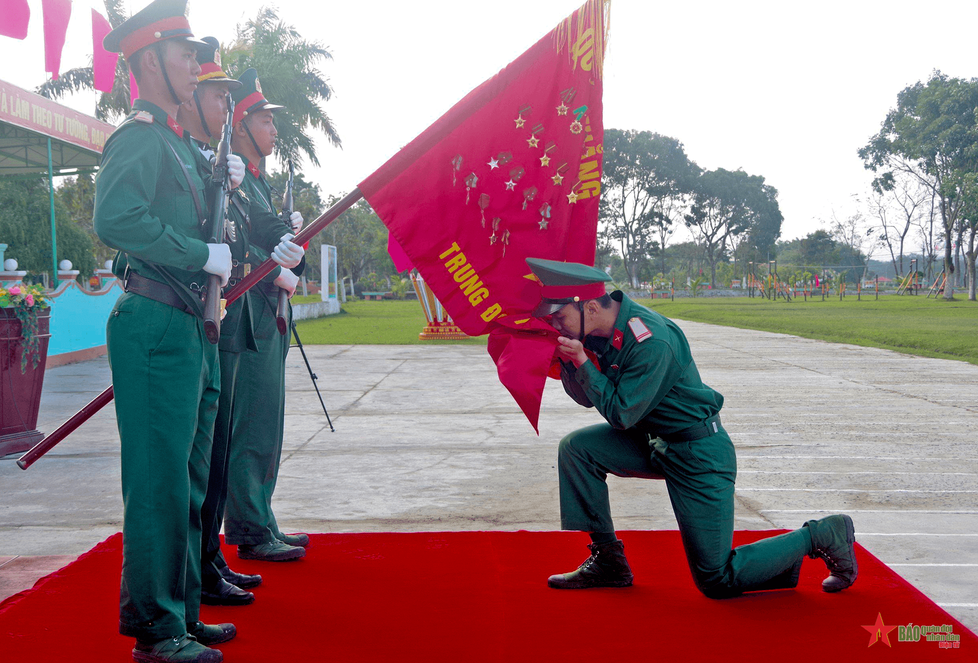 Trung đoàn 1 (Sư đoàn 2, Quân khu 5): Tiễn quân nhân hoàn thành nghĩa vụ quân sự