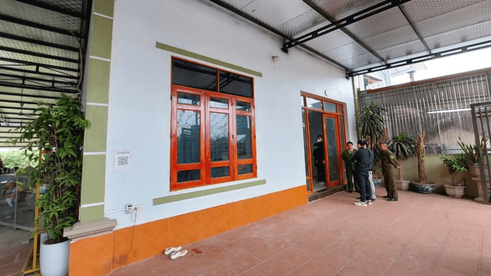 Bắc Giang: Ba người trong một gia đình tử vong nghi do ngộ độc khí than