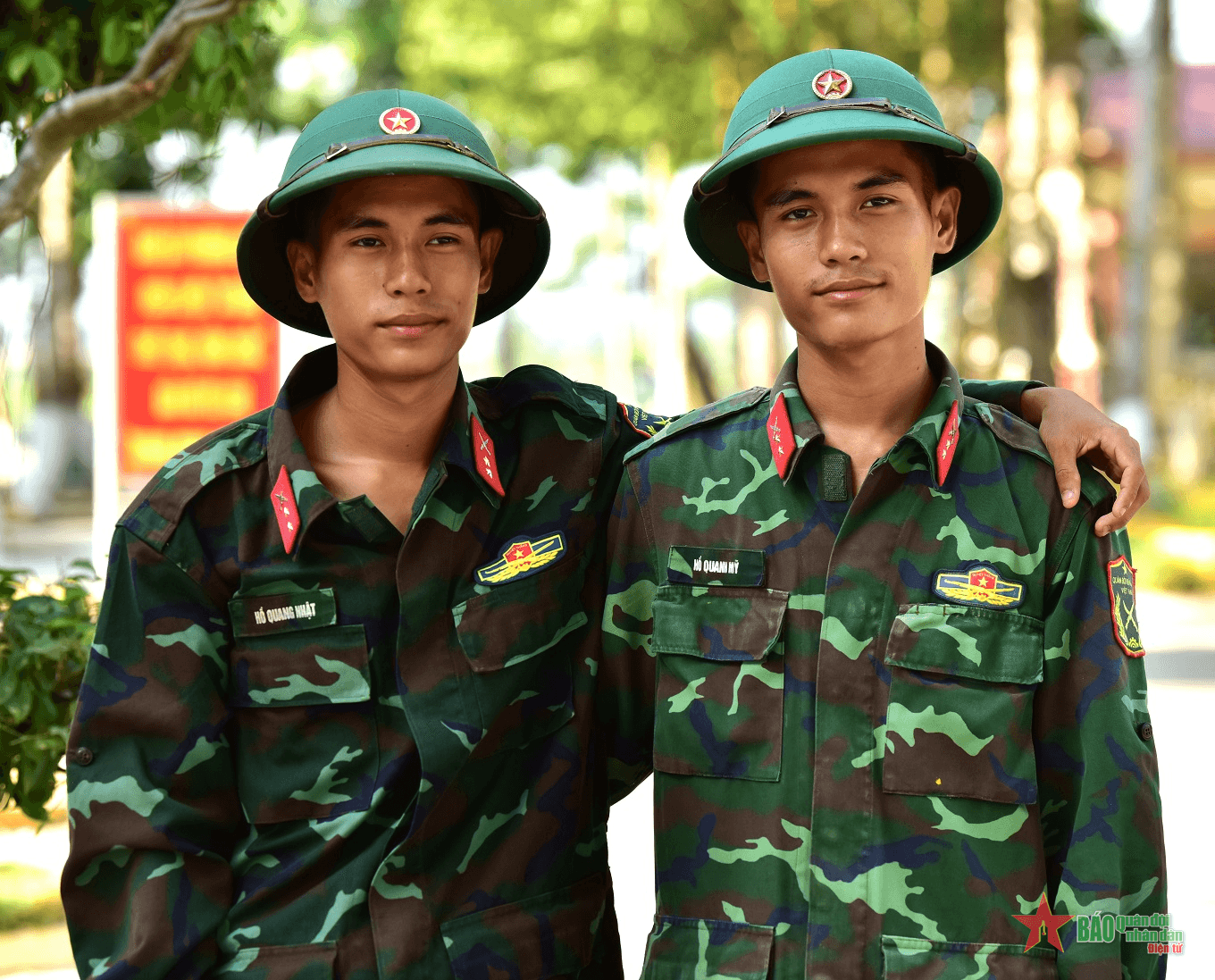 Quân khu 9: Anh em song sinh cùng nhau hoàn thành nghĩa vụ quân sự