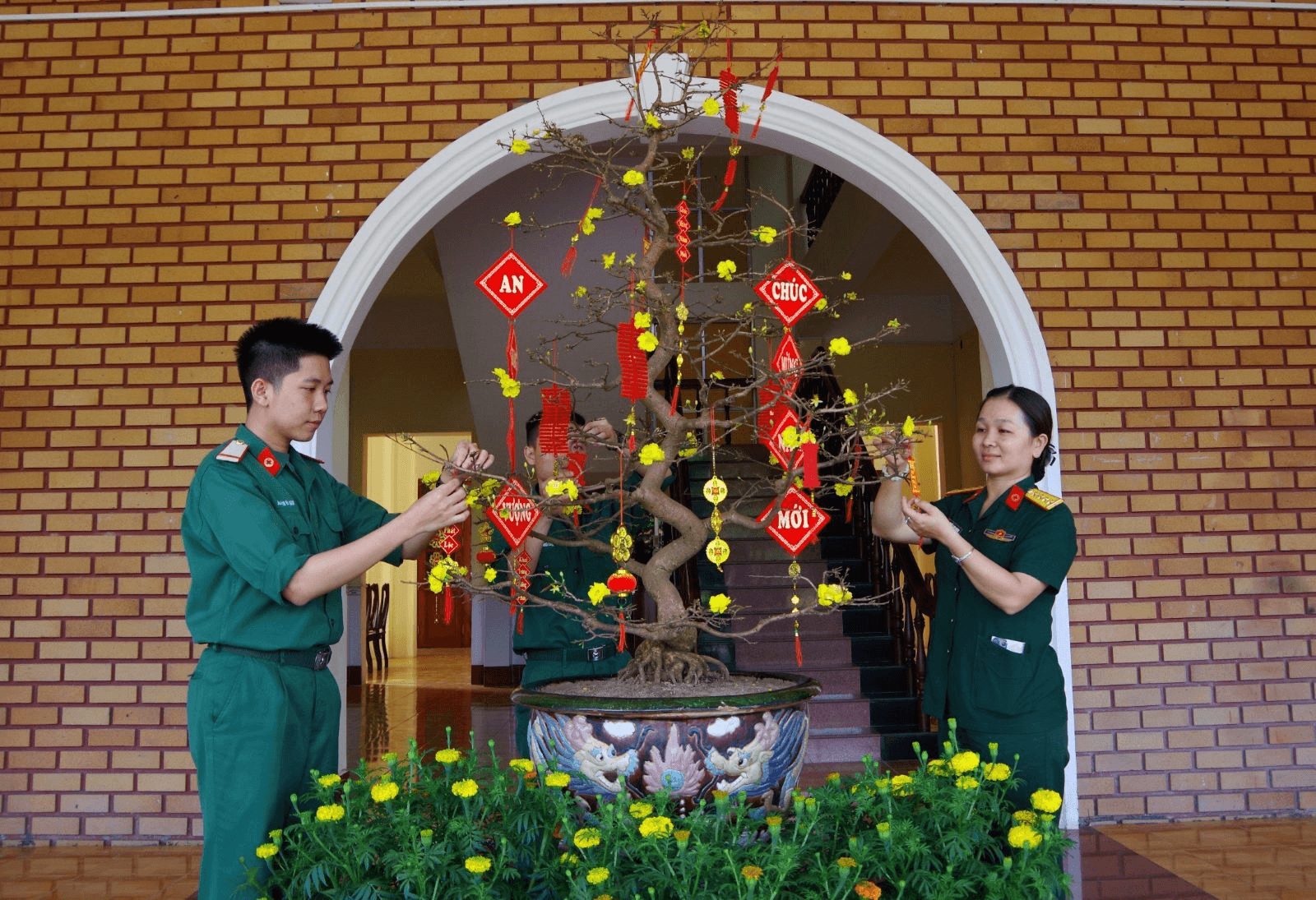 Ống kính bạn đọc: Sắc xuân ở Sư đoàn 8, Quân khu 9