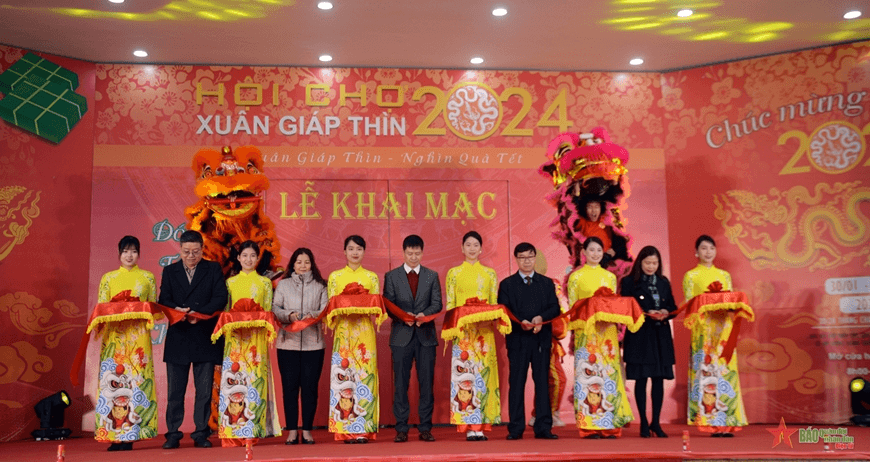 Khai mạc Hội chợ Xuân Giáp Thìn năm 2024
