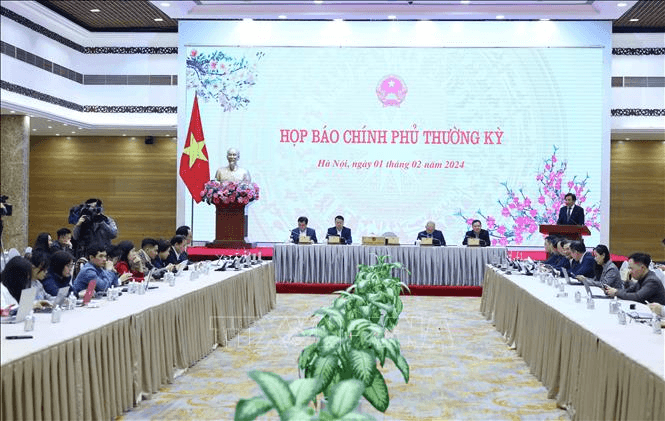 Họp báo Chính phủ: Quyết liệt điều tra các vi phạm trong lĩnh vực điện, xăng dầu