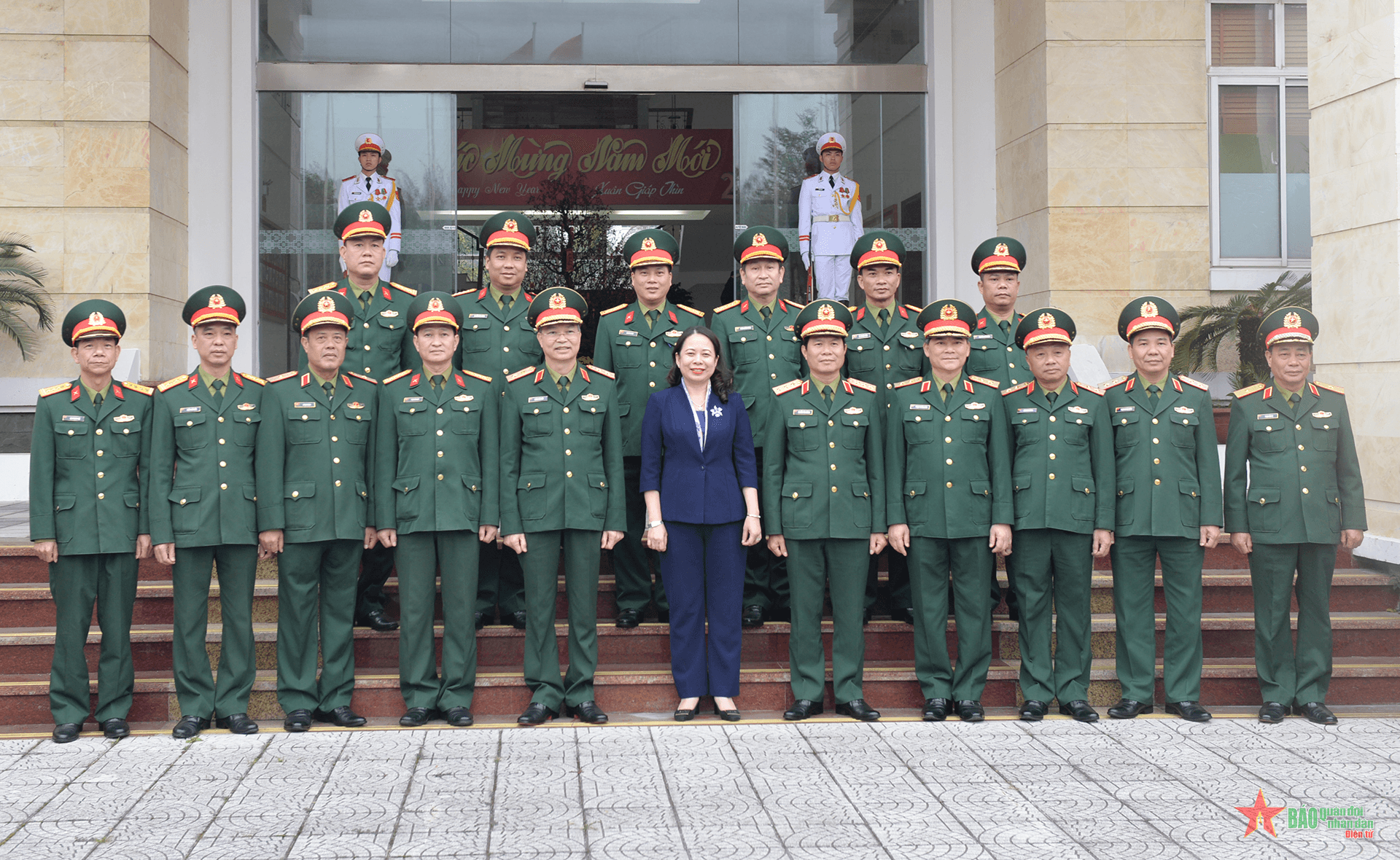 Phó chủ tịch nước Võ Thị Ánh Xuân thăm, động viên cán bộ, chiến sĩ Cục Cứu hộ - Cứu nạn