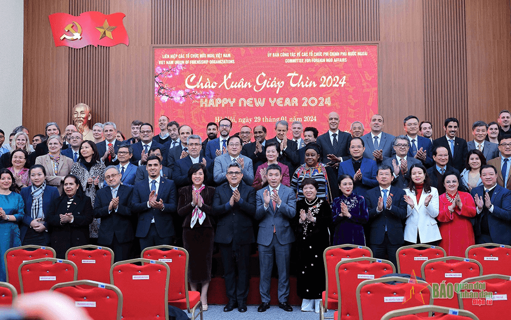 Phát huy bản sắc “ngoại giao cây tre” trong đối ngoại nhân dân