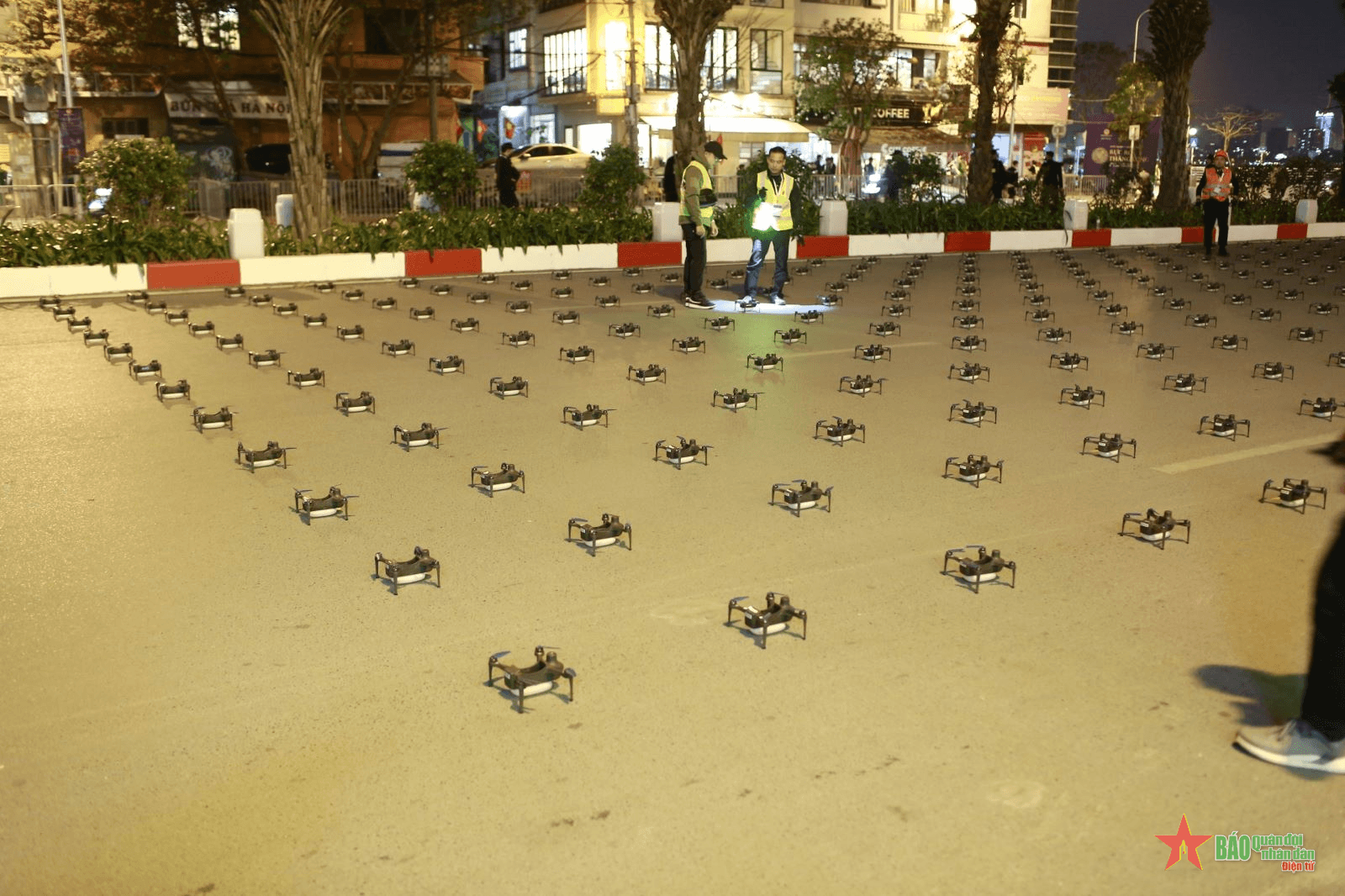 Drones đã sẵn sàng cho lễ hội ánh sáng nghệ thuật Hà Nội - Rực rỡ Thăng Long