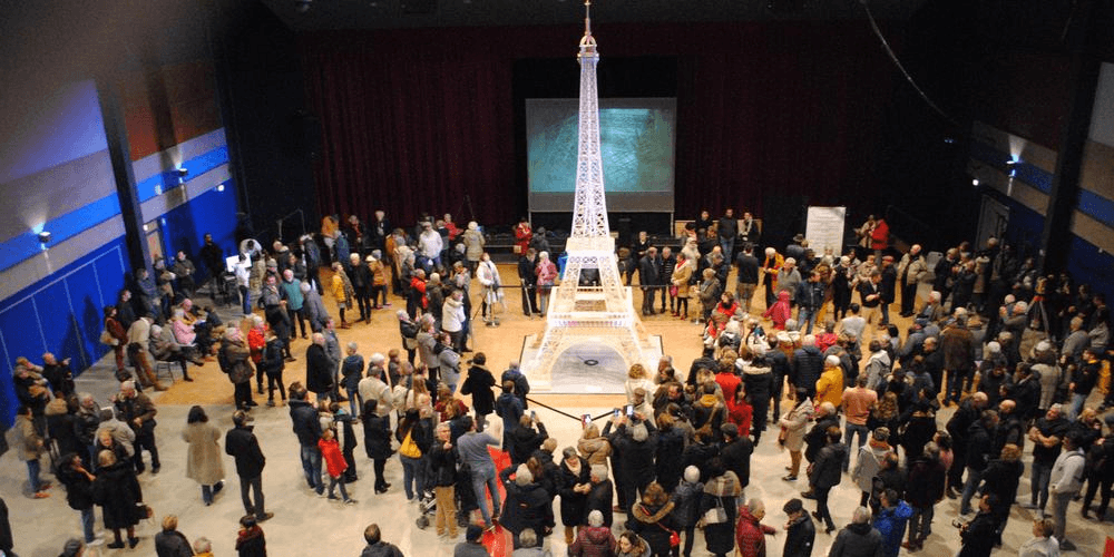 Tháp Eiffel làm bằng diêm cao nhất thế giới cuối cùng đã được tổ chức Guinness phê duyệt