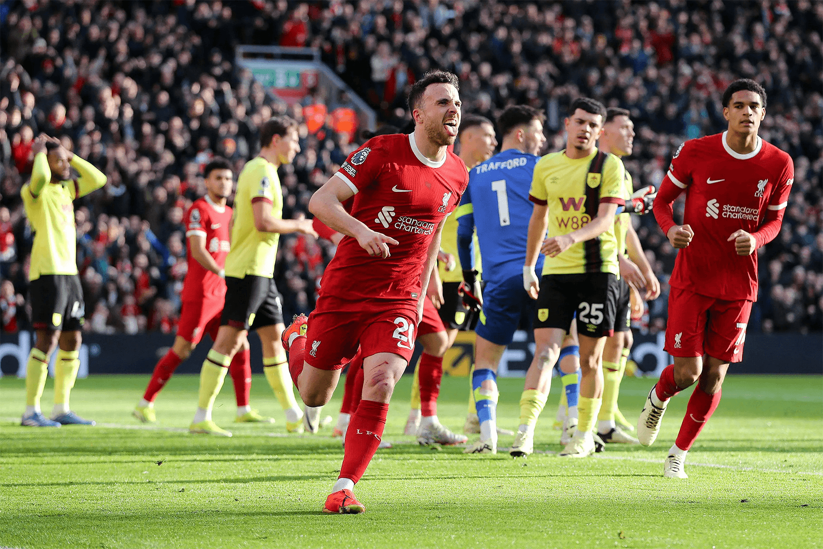 Tin thể thao hôm nay (11-2): Liverpool lấy lại ngôi đầu, Real Madrid thắng dễ, Bayern trắng tay