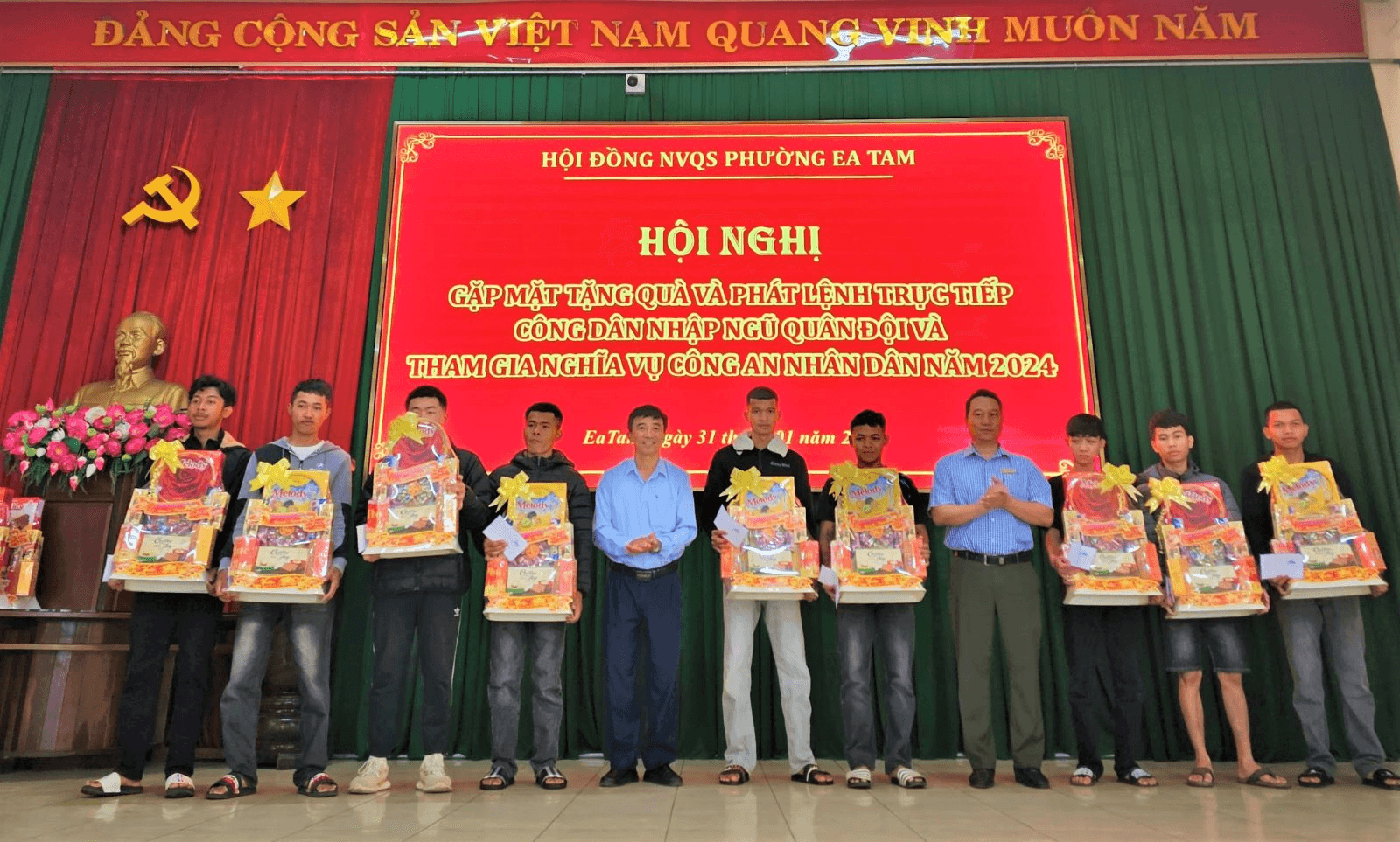 Thư về tòa soạn: Sẵn sàng tiếp bước cha anh