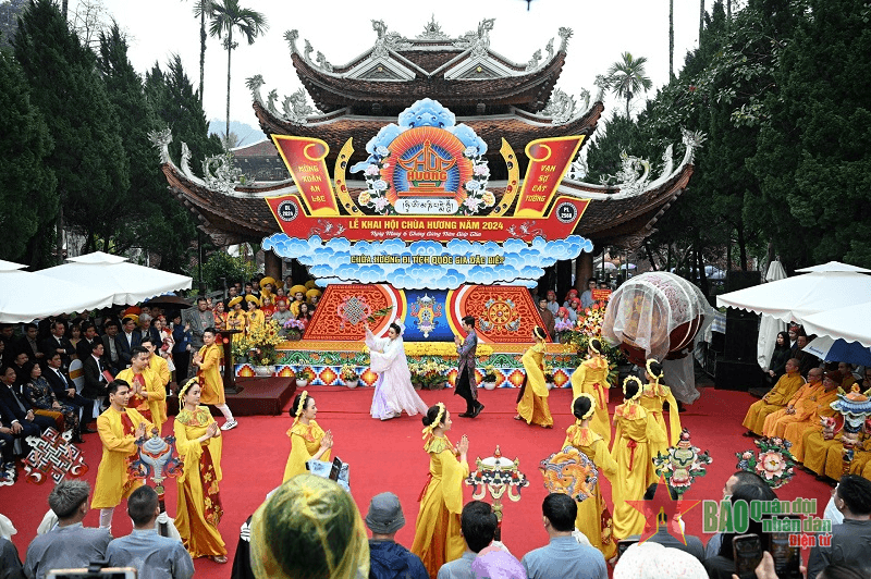 Các địa phương tổ chức lễ hội đầu năm