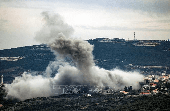 Israel tiếp tục không kích nhằm vào lãnh thổ Liban
