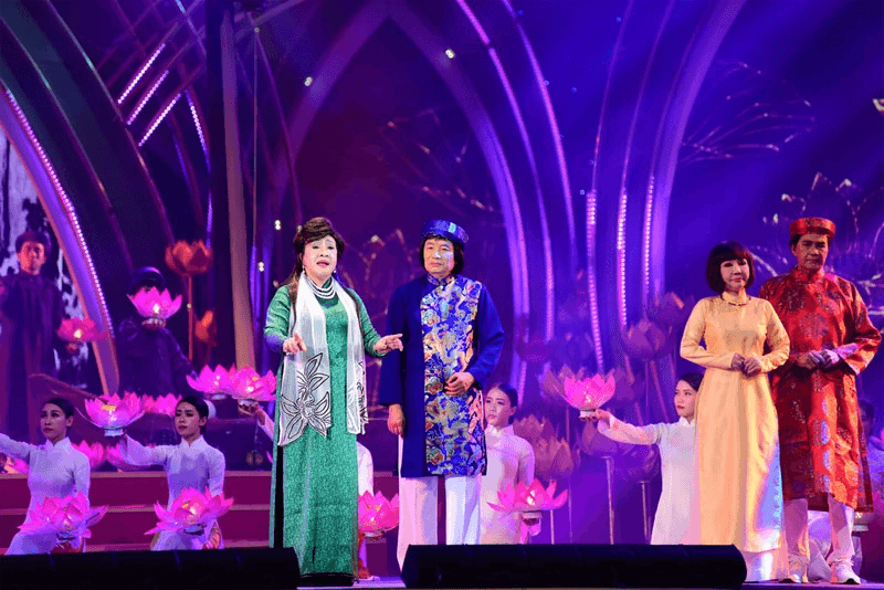 Nhìn thẳng - Nói thật: Núi cao phải có đất bồi