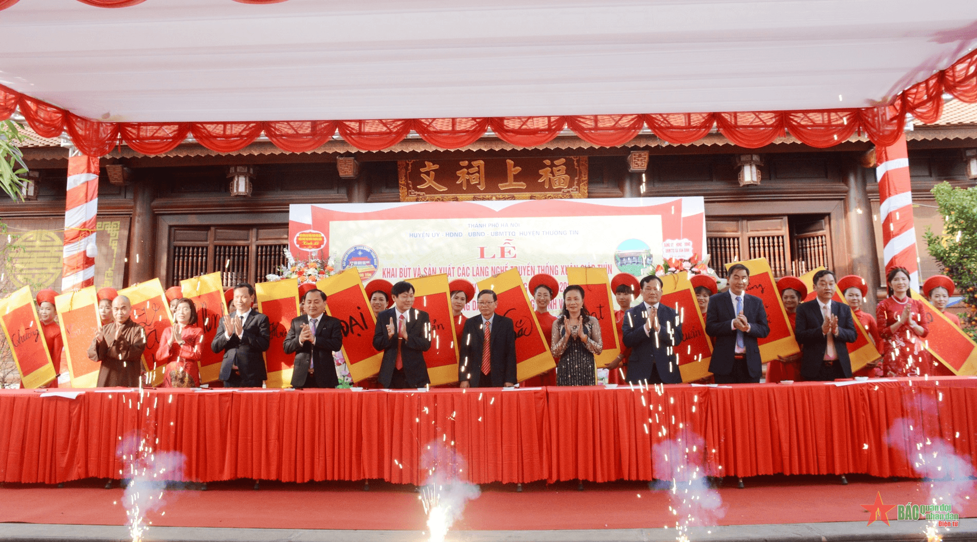 Huyện Thường Tín tổ chức lễ khai bút và sản xuất các làng nghề truyền thống