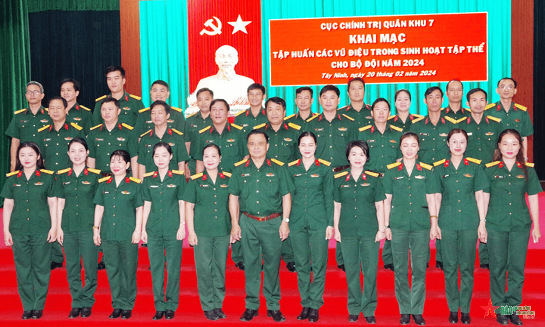 Quân khu 7 tập huấn các vũ điệu trong sinh hoạt tập thể cho bộ đội năm 2024