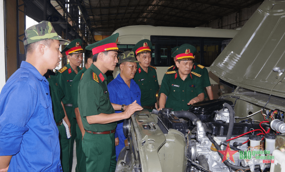 Bộ đội hậu cần làm theo lời Bác Hồ dạy: Xây dựng điểm ở Cục Vận tải