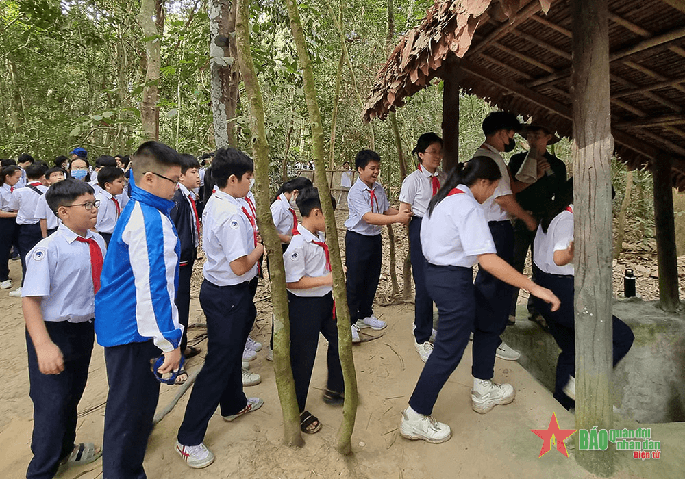 Lan tỏa truyền thống yêu nước từ Địa đạo Củ Chi