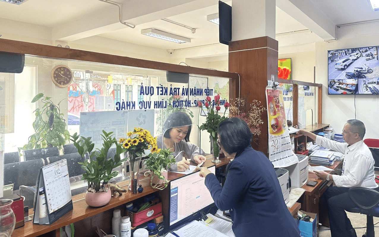 Hà Nội yêu cầu các đơn vị không du xuân, không dùng xe công đi lễ hội