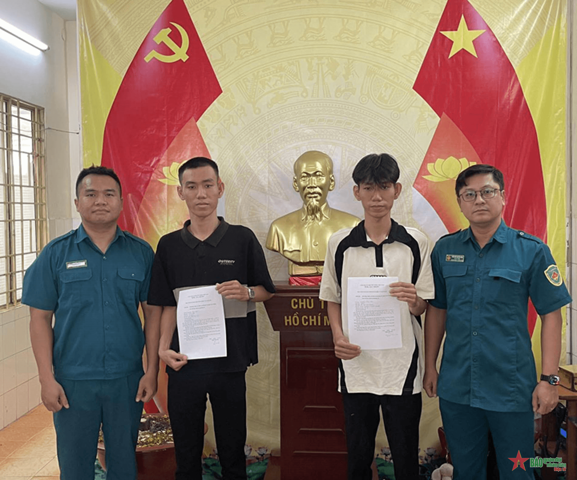 DIỄN ĐÀN LỜI HỨA VỚI HẬU PHƯƠNG: Hai anh em sinh đôi gác dự định học đại học, tình nguyện nhập ngũ 2024