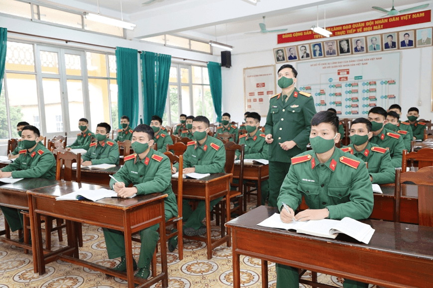 Đào tạo hệ dân sự ở các trường Quân đội