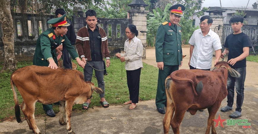 Mô hình sinh kế thiết thực động viên thanh niên lên đường nhập ngũ