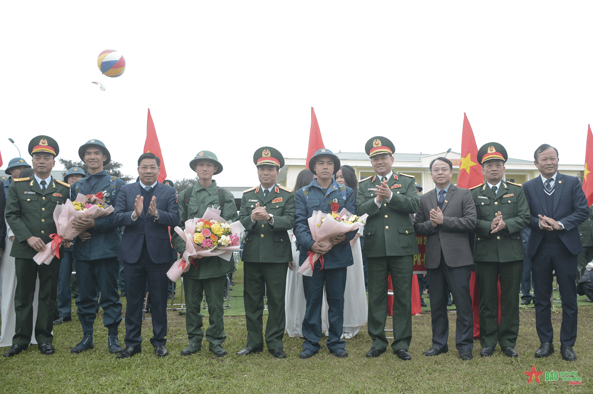 Thị xã Việt Yên, tỉnh Bắc Giang: Phấn khởi ngày hội tòng quân