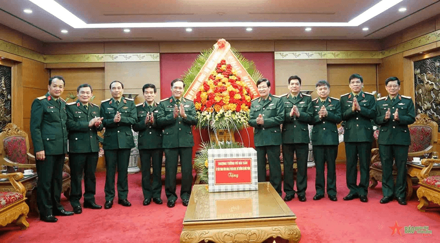 Thượng tướng Vũ Hải Sản thăm, chúc mừng một số đơn vị quân y nhân Ngày Thầy thuốc Việt Nam