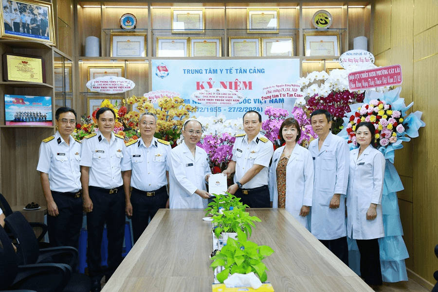 Tổng công ty Tân Cảng Sài Gòn chúc mừng Ngày Thầy thuốc Việt Nam
