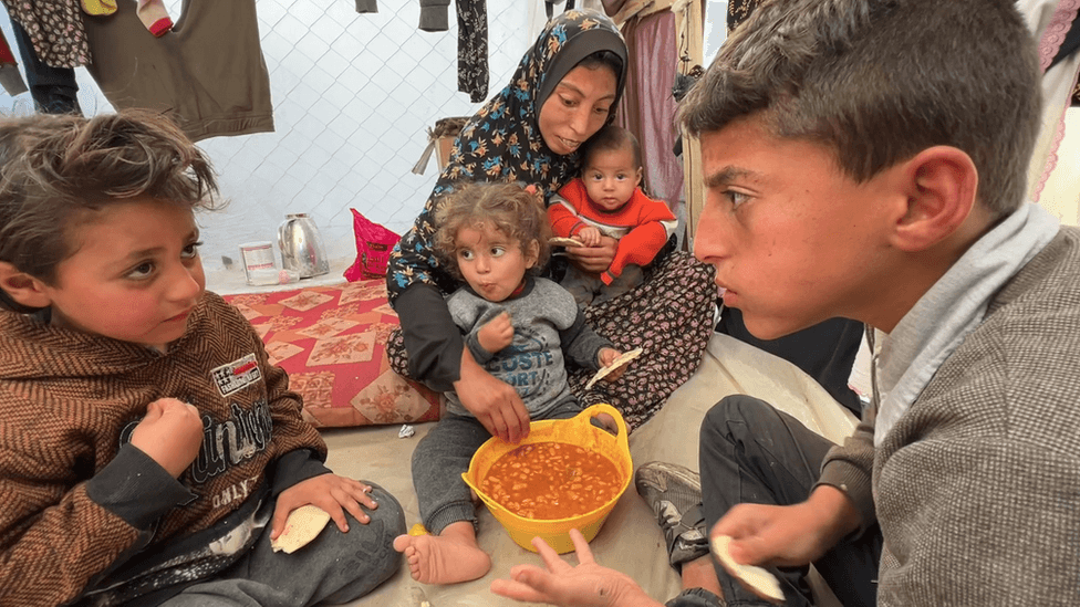 Trụ cột nhỏ tuổi của nhiều gia đình Gaza