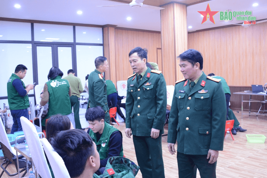 Trường Đại học Văn hóa nghệ thuật Quân đội hiến máu tình nguyện