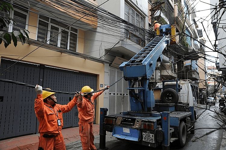 Vì sao hóa đơn tiền điện tại TP Hà Nội tăng?
