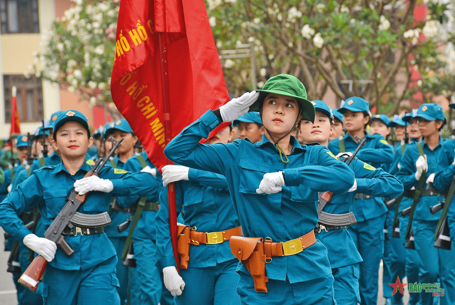 Quân khu 7 kiểm tra công tác huấn luyện khối nữ du kích miền Nam