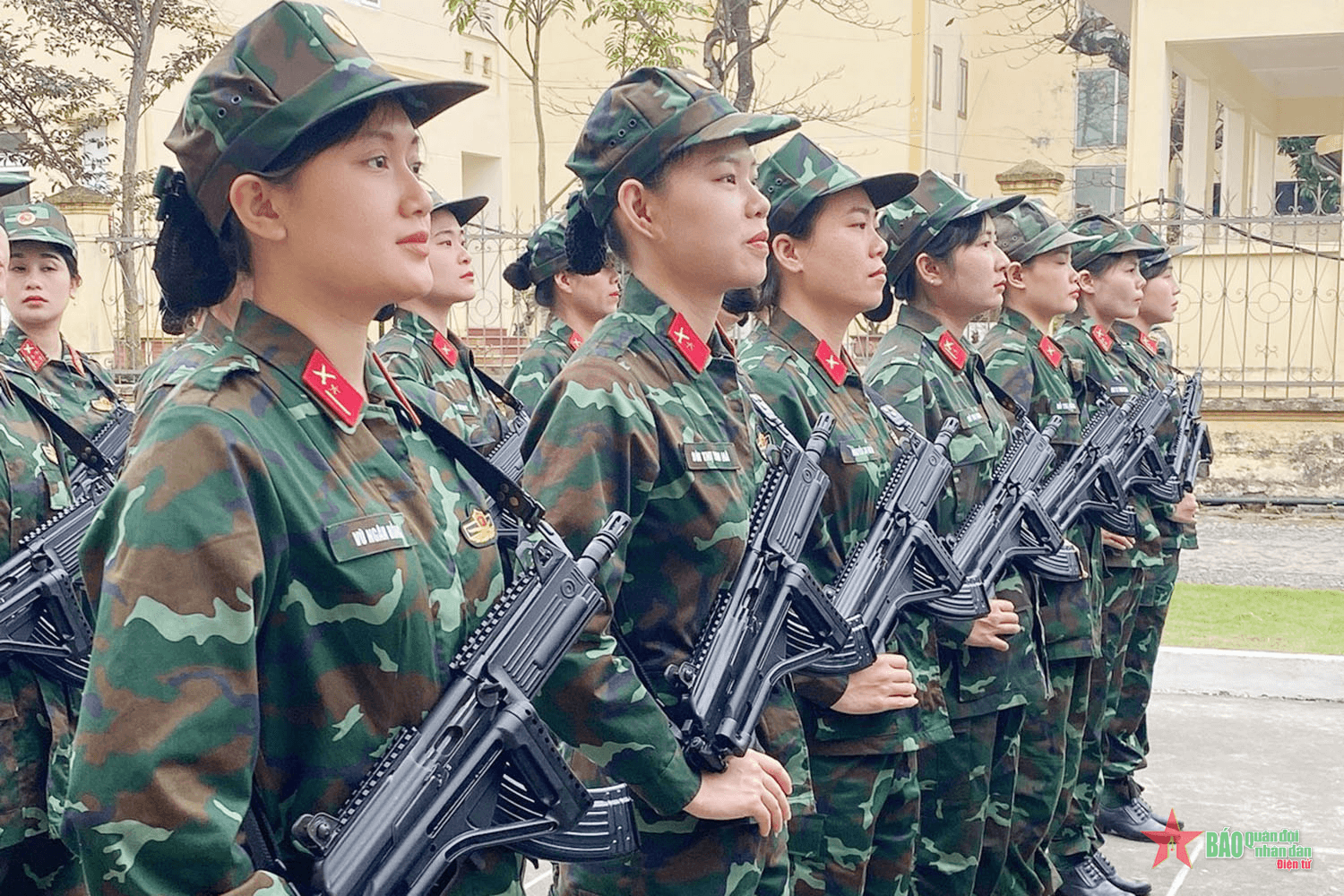 Tích cực luyện tập tham gia diễu binh, diễu hành kỷ niệm 70 năm Chiến thắng Điện Biên Phủ