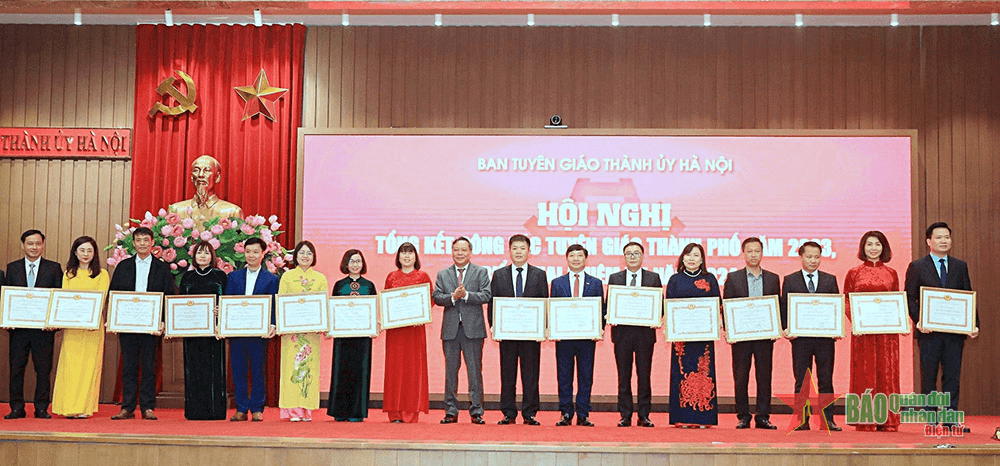 Chủ động nắm dư luận xã hội, định hướng kịp thời