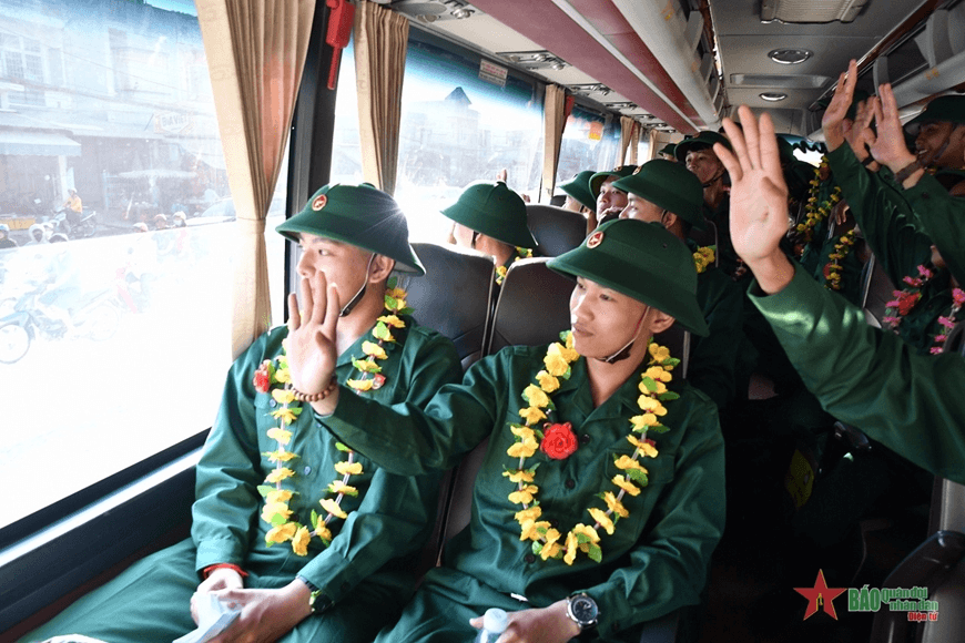 Tuyển quân cần học Đồng Văn