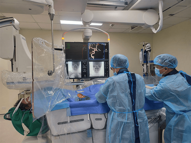 Bệnh viện Đa khoa tỉnh Hà Giang can thiệp cấp cứu thành công ca bệnh vỡ phình động mạch não