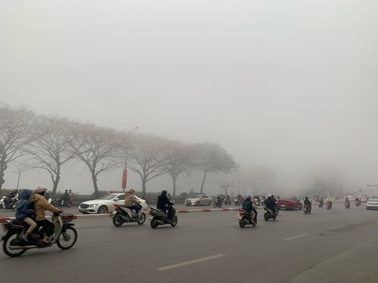 Thời tiết hôm nay (13-3): Bắc Bộ tăng nhiệt, có mưa rải rác