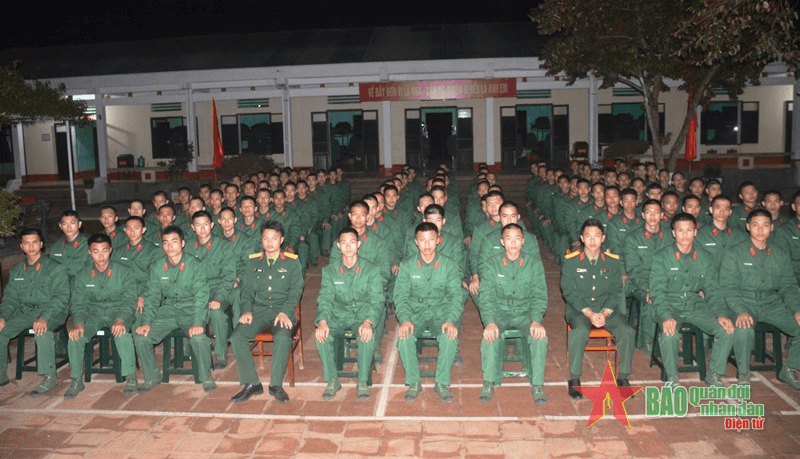 Trung đoàn 3, Sư đoàn 324, Quân khu 4: Chính quy ngay từ ngày đầu, tuần đầu huấn luyện