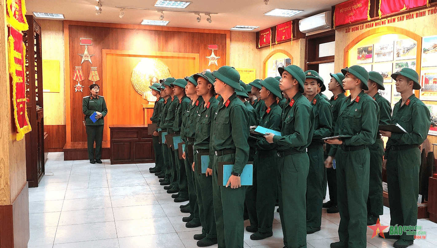Đa dạng phương pháp tuyên truyền, giáo dục truyền thống
