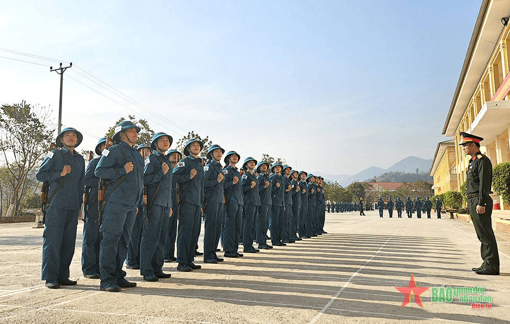 Không quản khó khăn, hăng say luyện rèn