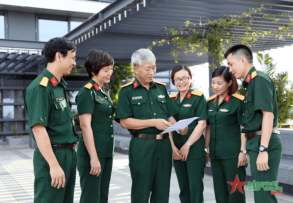 65 năm tỏa sóng nhạc hiệu "Vì nhân dân quên mình"