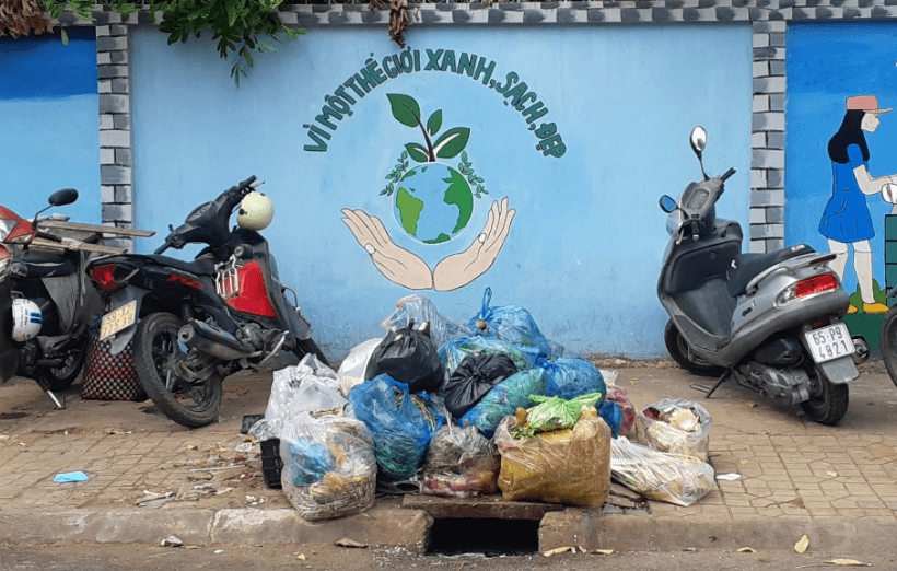 Vứt rác bừa bãi là hành động thiếu văn minh