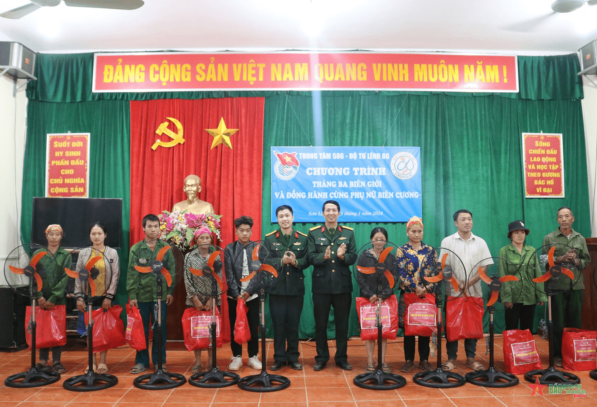 Trung tâm 586 tổ chức Chương trình “Tháng Ba biên giới”